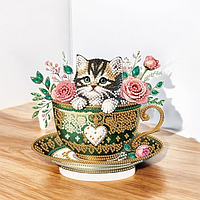 Алмазна мозаїка картина стразами за номерами кіт у чашці на підставці 19.5 х 17.7 см