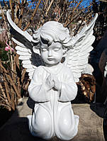 Скорботний ангел на могилу. Скульптура Ангел на колінах № 111 - 35 см з мармуру