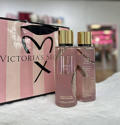 Парфумований спрей для тіла Victoria's Secret Citrus Lily Lunar New Year Body Fragrance Mist 250мл, фото 3