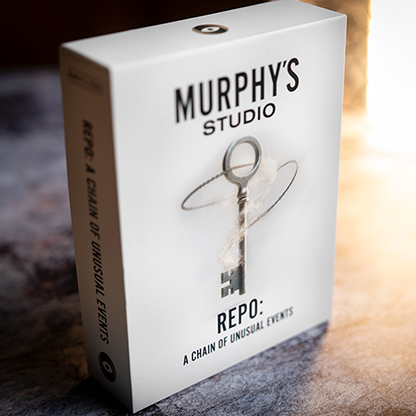 Реквізит для фокусів | Repo: A Chain of Unusual Events by Tobias Dostal