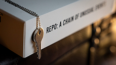 Реквізит для фокусів | Repo: A Chain of Unusual Events by Tobias Dostal, фото 4