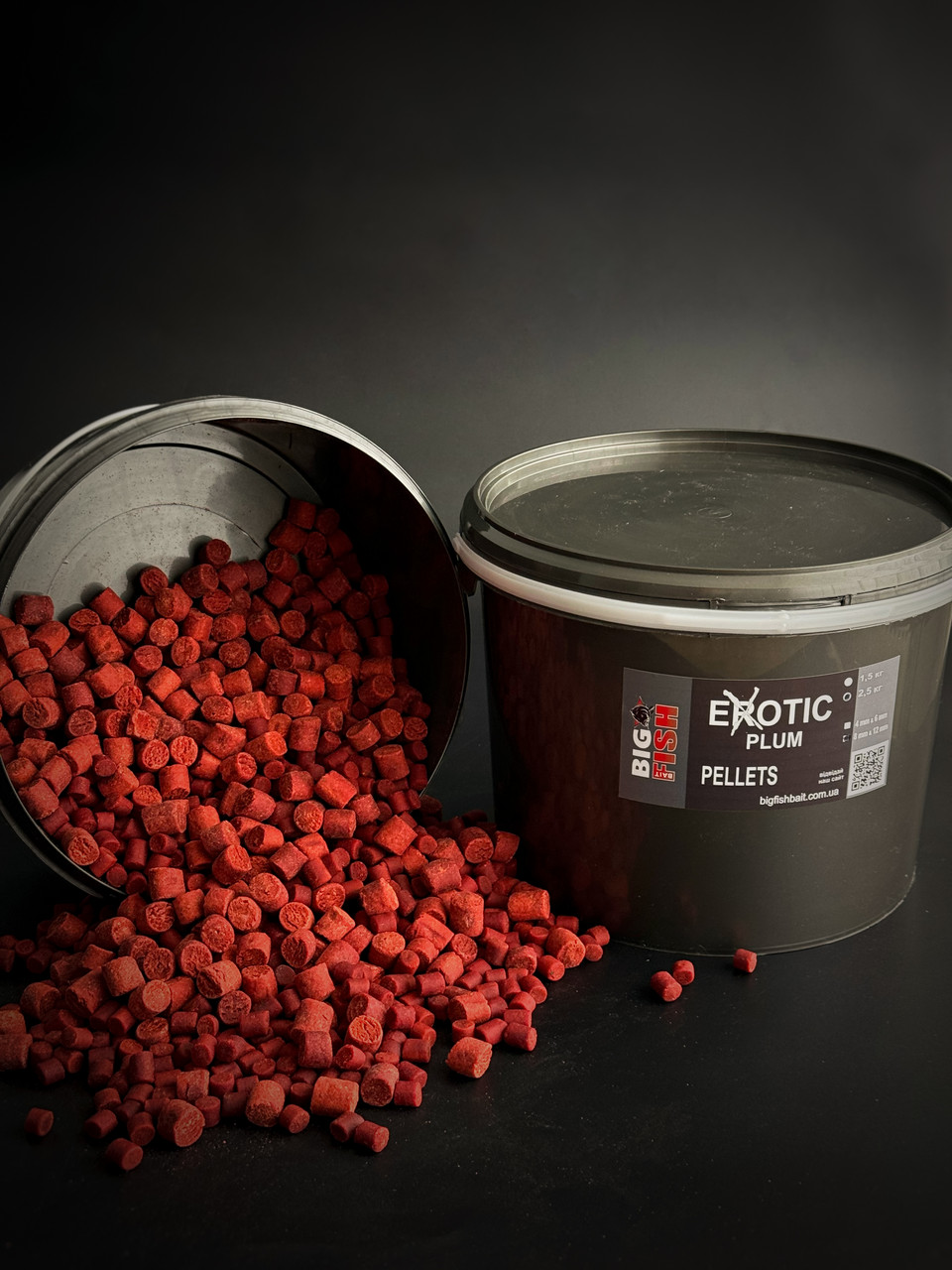 Пелетс Exotic Plum - фірмова слива (Premium Pellets), мікс 4 мм та 6 мм, відро 2,5 кг