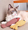 Іграшка для котів Pet Style Рибка з котячою м'ятою 21 х 9 см Червона, фото 5