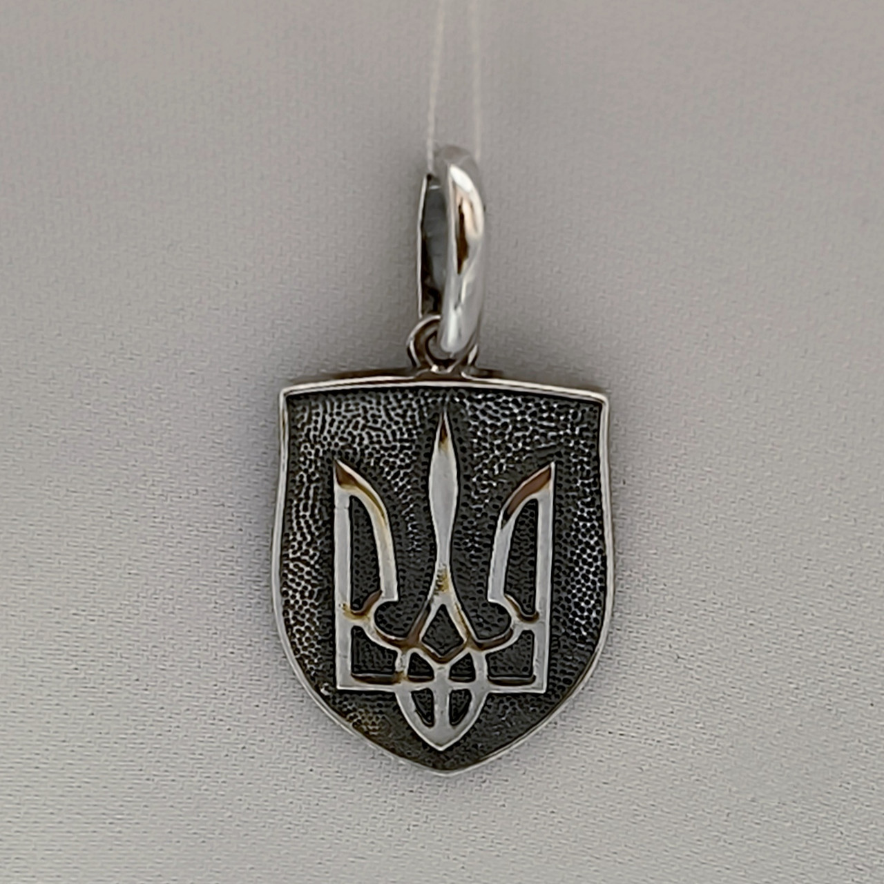 Срібний кулон