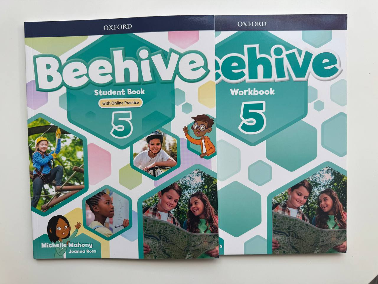 Комплект Beehive 5 Student Book with Online Practice + workbook