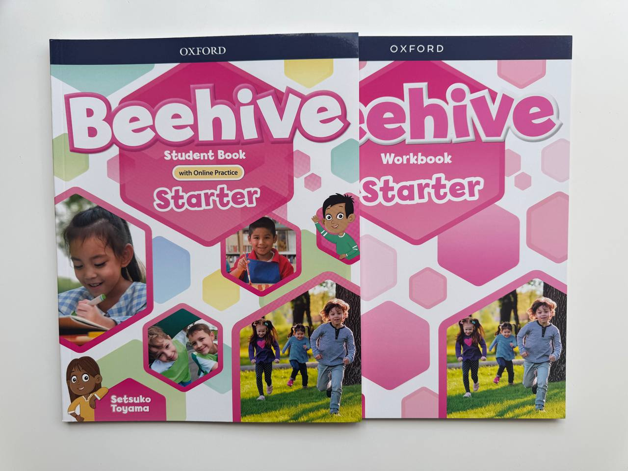 Комплект Beehive Starter Student Book with Online Practice + workbook (оригінал)