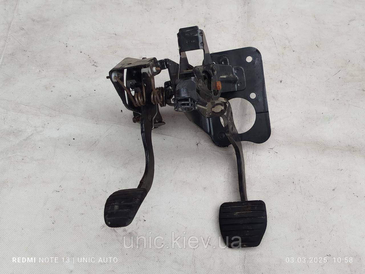 Педальний вузол Рено Еспайс 4 (Renault Espace 4) б/в