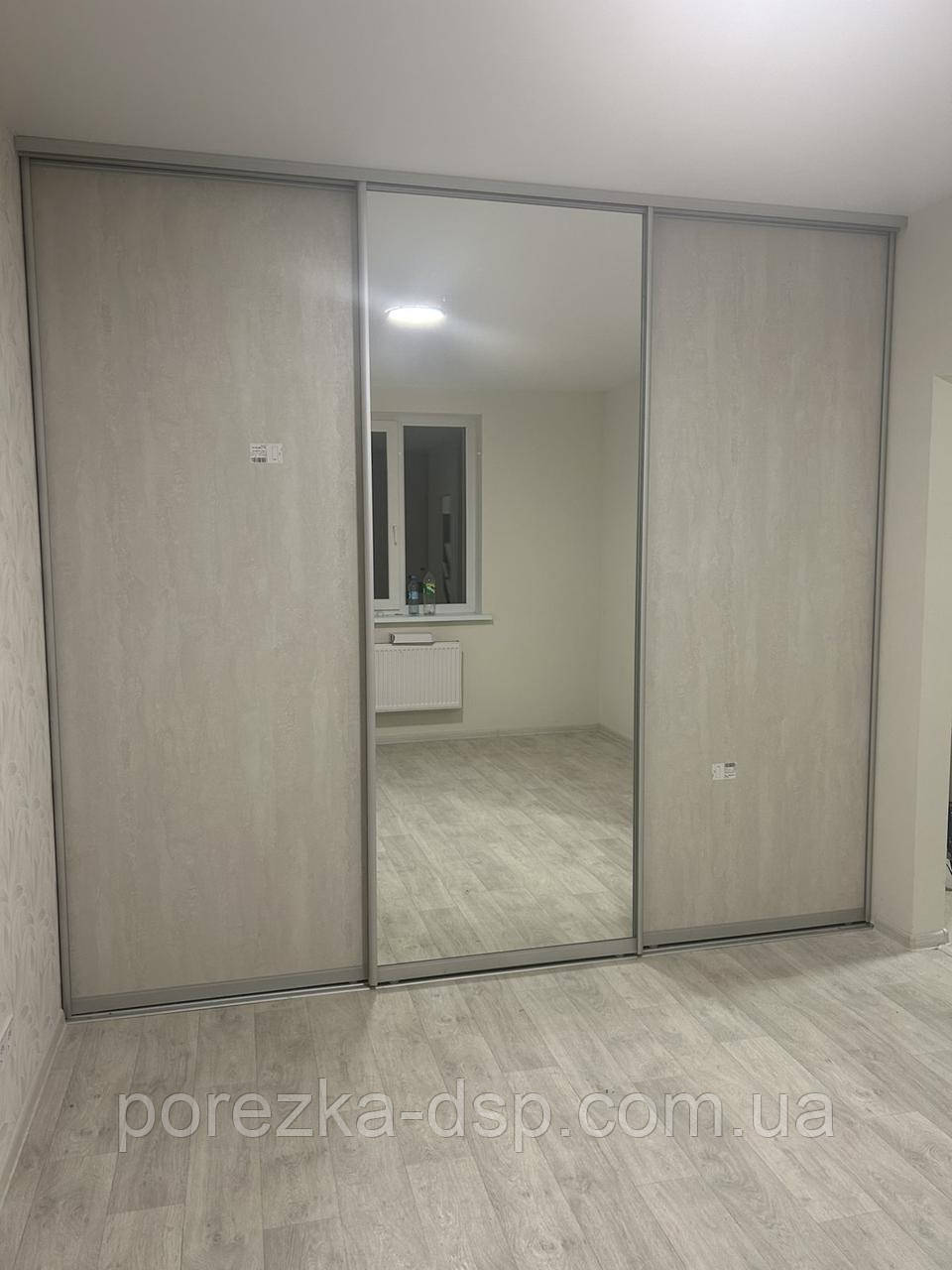 Розсувні двері для шафи-купе 3 шт., ДСП «Шовковий камінь» сірий, профіль срібло, бюджетний варіант