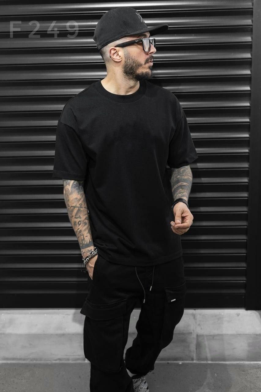 Чоловіча футболка оверсайз базова чорна повсякденна з круглим вирізом на літо, фото 1