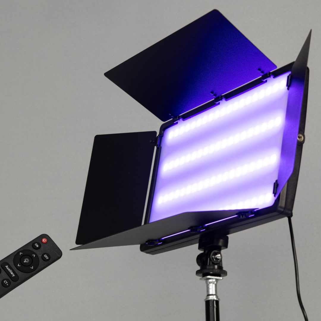 RGB прожектор з пультом для зйомок SL-LED-800RGB