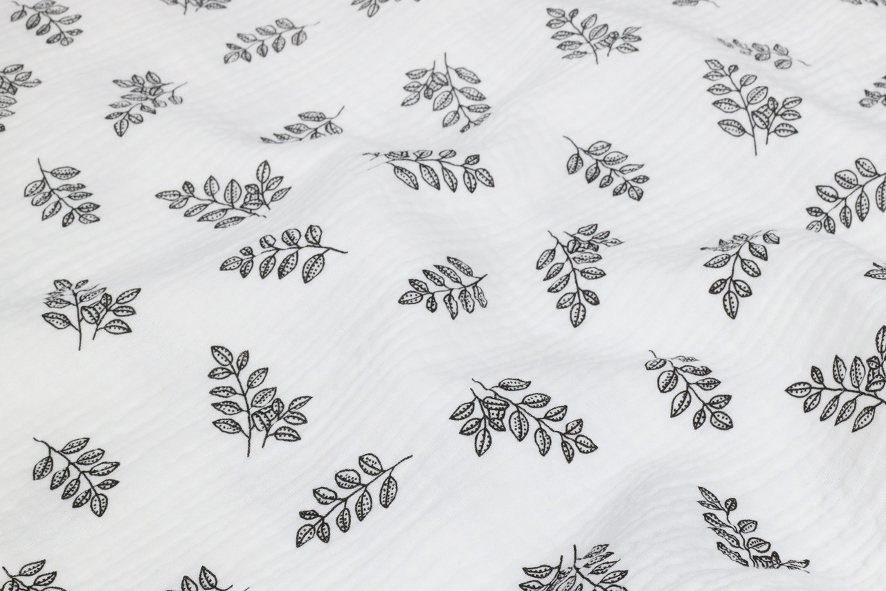 Муслін жатка Чорні гілочки на білому 135 см