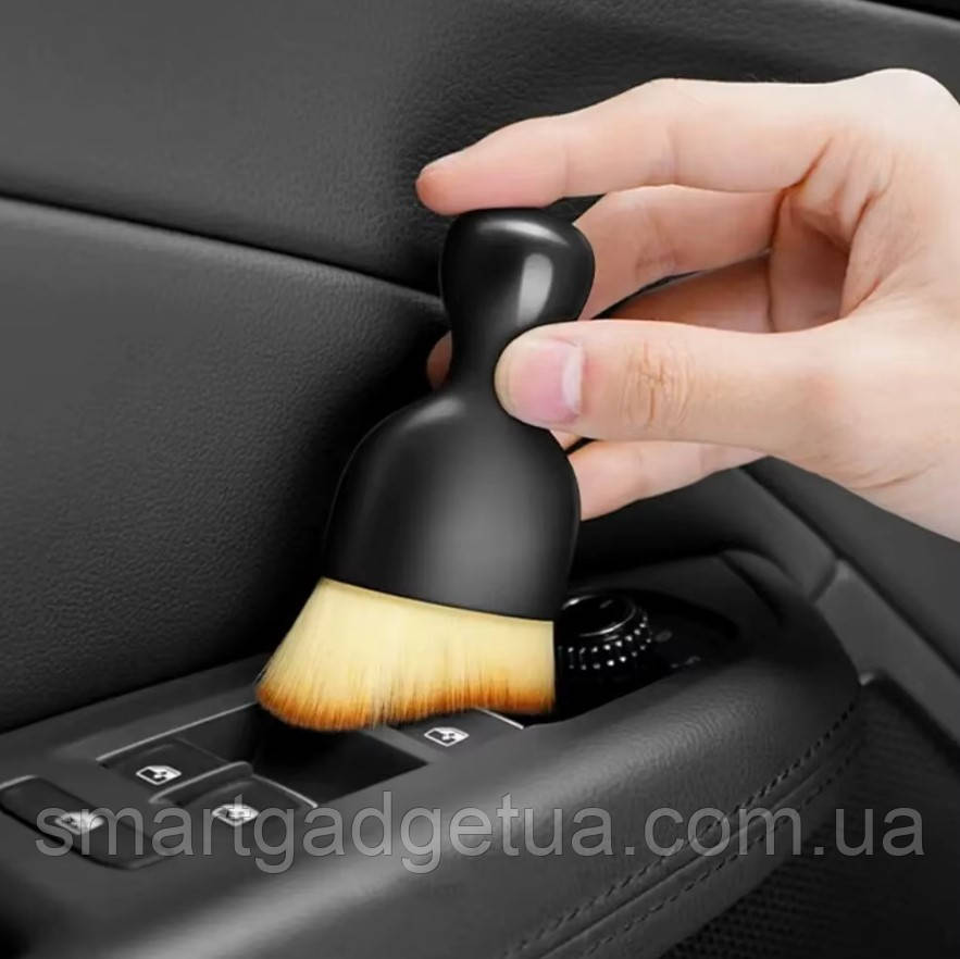 Фігурна міні-щіточка для салону авто, клавіатури, ноутбука та інших поверхонь