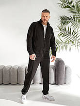 Чоловічий спортивний костюм