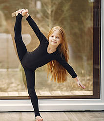 Лосини дитячі для гімнастики і хореографії з петлею під стопу