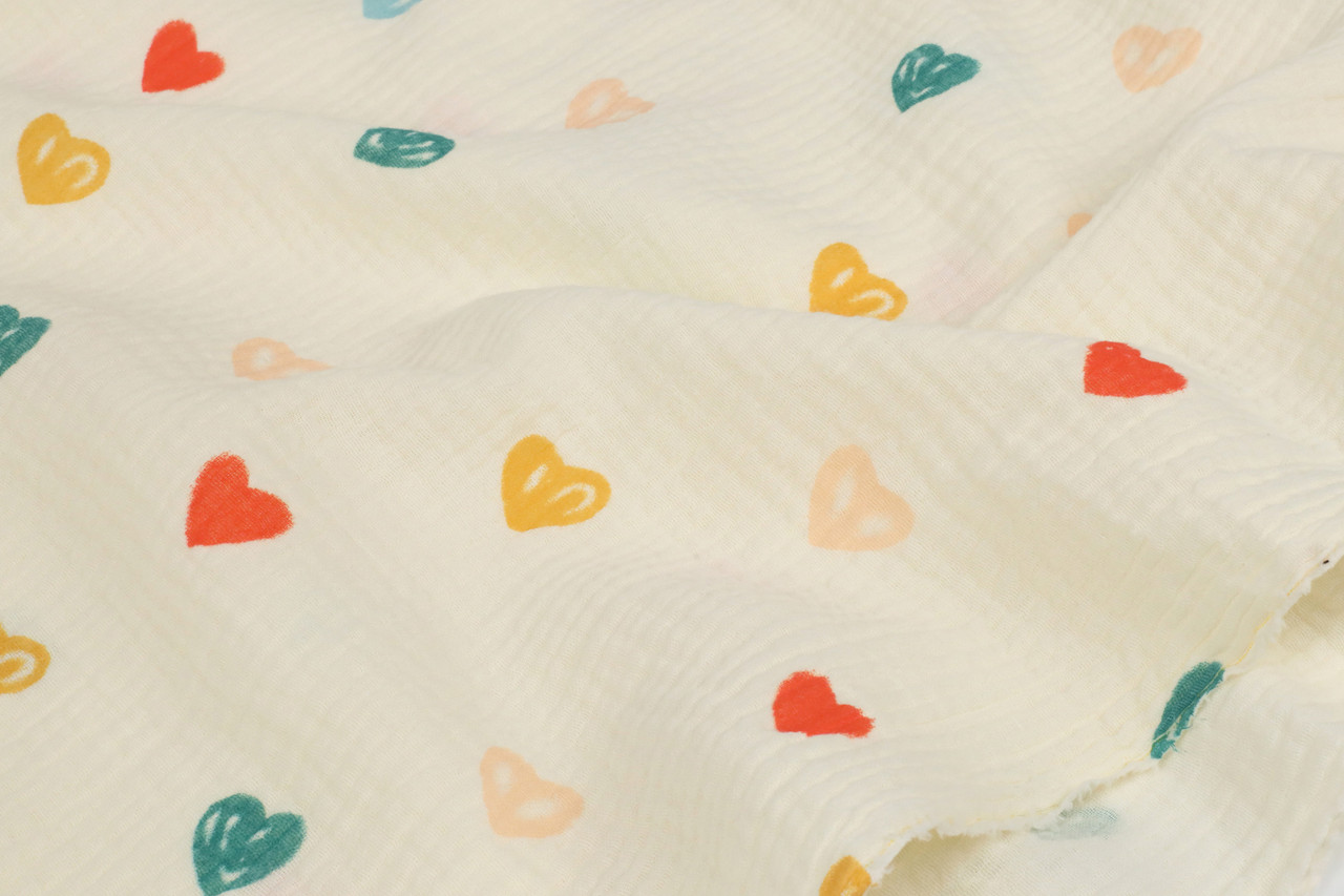 Муслін жатка Серця різнокольорові на ванільному 135 см