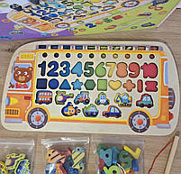 Дерев`яна логічна дошка Автобус WToy сортер риболовля цифри фігури кільця 41*22,3*0,5 см (38512), фото 3