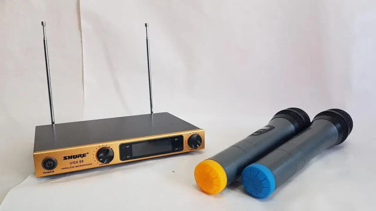 Вокальні радіомікрофони для караоке SHURE UGX-88
