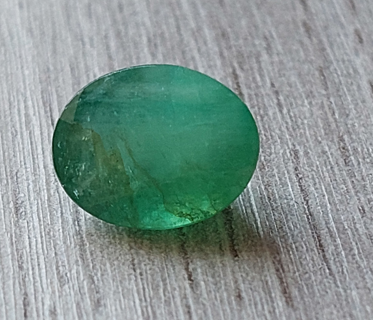 Смарагд 3.3 Ct 10.7 х 8.58 х 5.95 мм