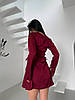 Бордова красива жіноча шовкова коктейльна приталена коротка міні-сукня з затяжками з боків, фото 7