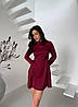 Бордова красива жіноча шовкова коктейльна приталена коротка міні-сукня з затяжками з боків, фото 10