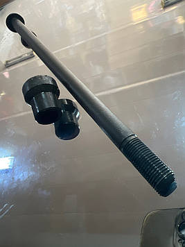 Вісь переднього колеса Geon Scrambler, Tekken,Rockster, +Втулка