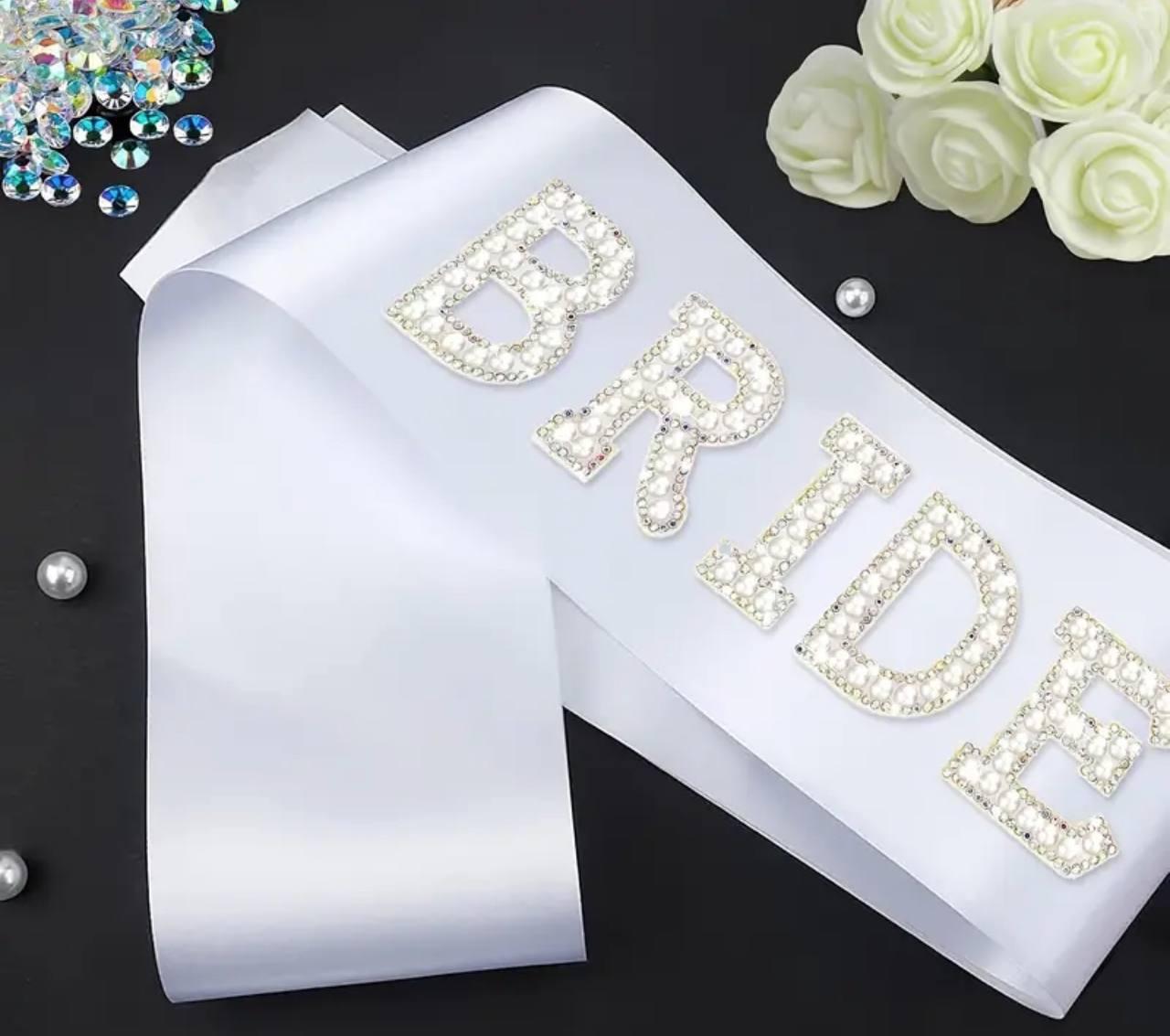 Стрічка на дівич-вечір "Bride" біла з перлами