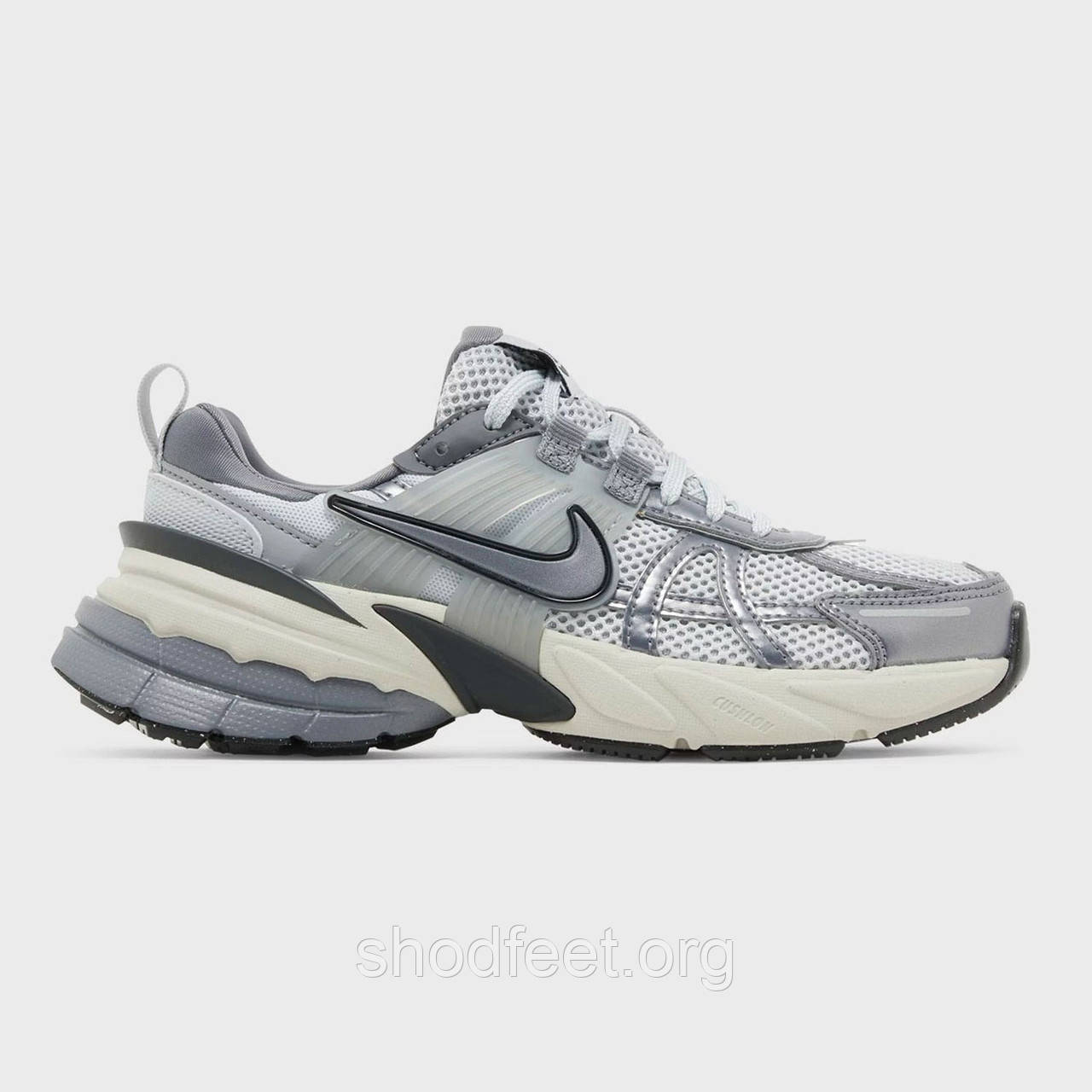 Чоловічі кросівки Nike V2K Run Pure Platinum Wolf Grey, фото 1