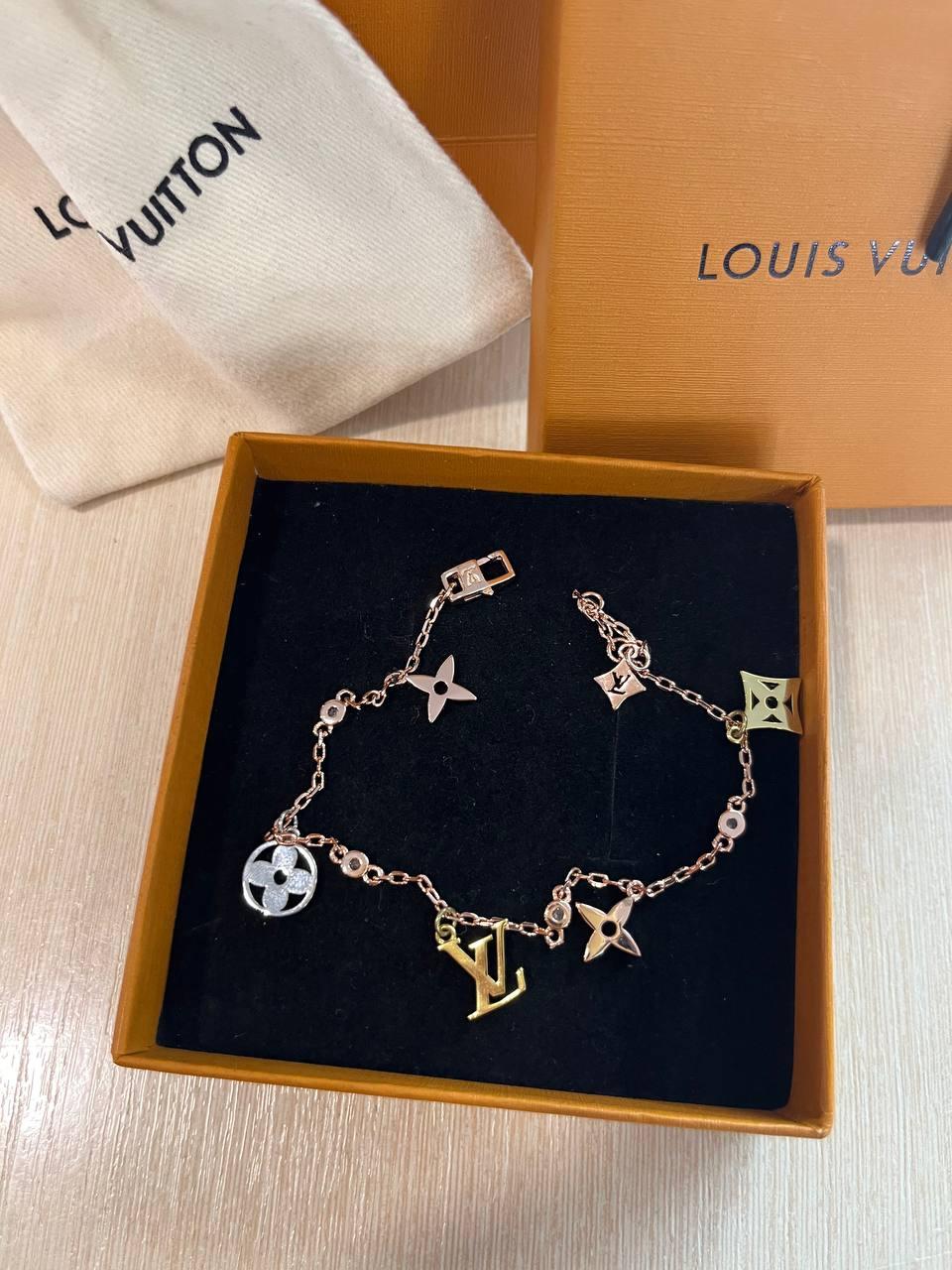 Луї Віттон браслет / Louis Vuitton браслет з кулонами
