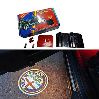 Світлодіодне підсвічування на дверях автомобіля з логотипом Alfa Romeo