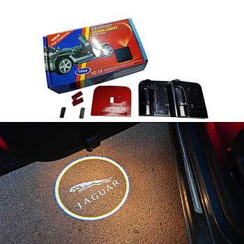 Світлодіодне підсвічування на дверях автомобіля з логотипом Jaguar