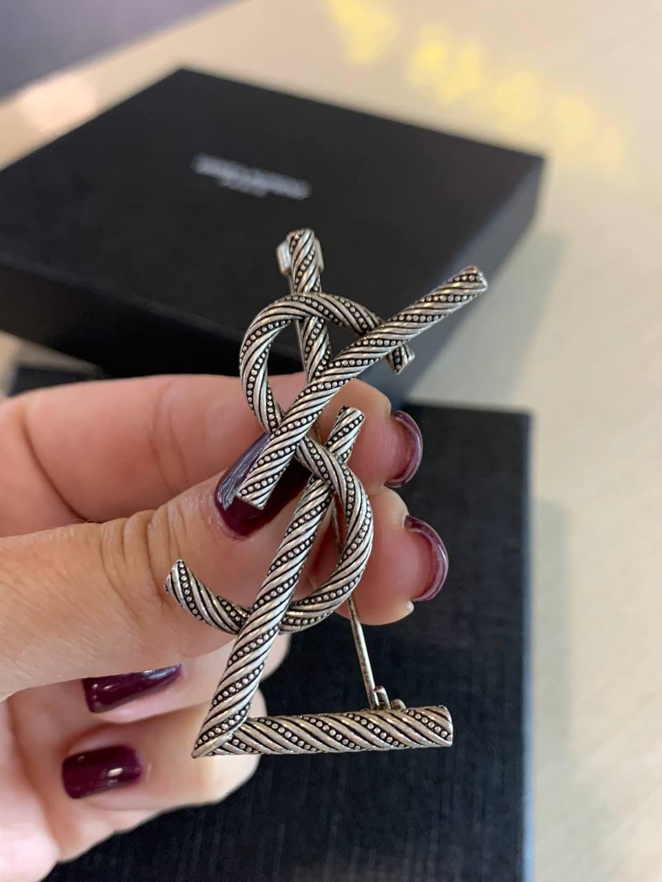 Сен Лоран брошка/ Yves Saint Laurent брошка брендова