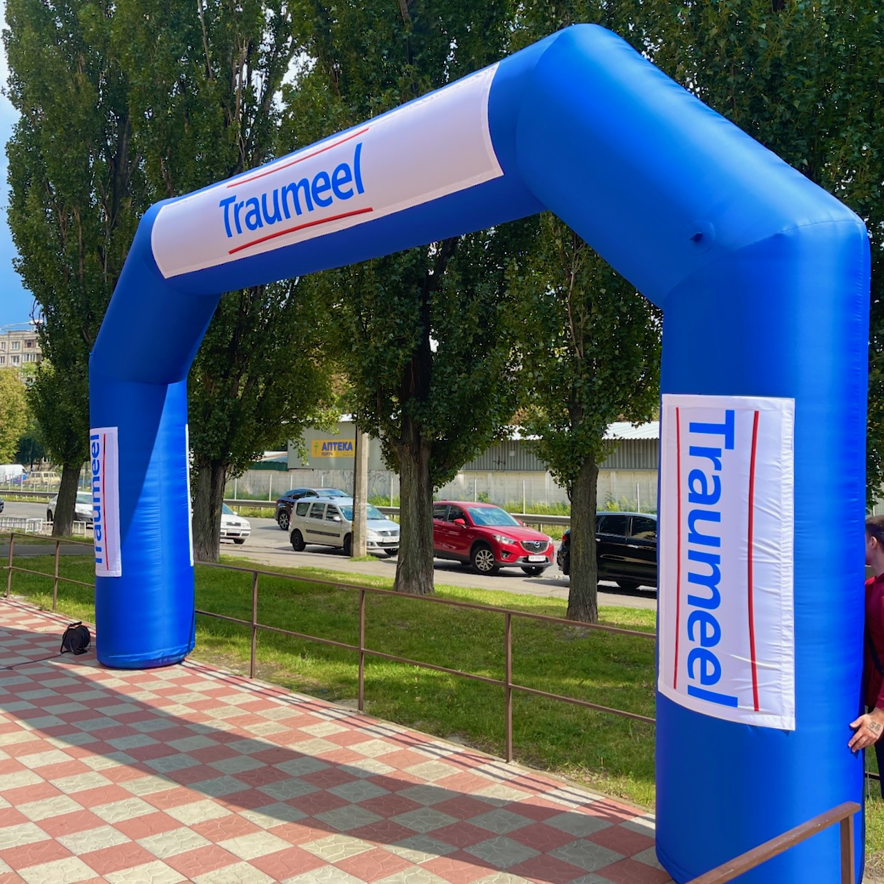Надувна арка 5х3,5 м для спортивних заходів і реклами | З логотипом, надувна конструкція