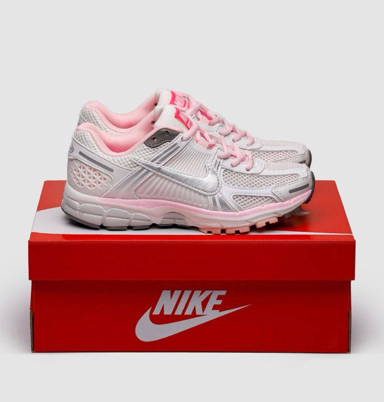 Жіночі кросівки Nike Zoom Vomero 5 Pink Silver Найк Зум Вомеро 5 рожеві повсякденні шкіра сітка демісезон