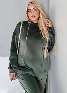 💖 Стильний велюровий костюм кольору хакі — це поєднання розкоші, комфорту та трендового дизайну! 🌟