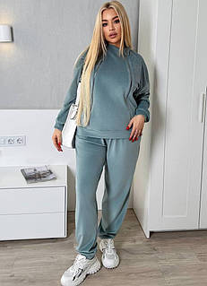 💖 Стильний велюровий костюм кольору м’ята — це поєднання розкоші, комфорту та трендового дизайну! 🌟