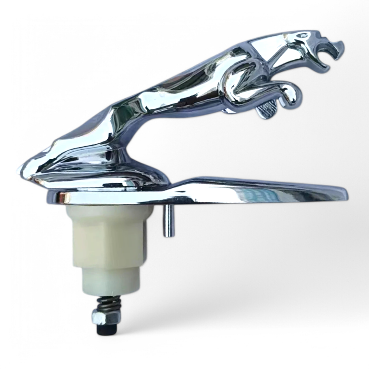 Хромована емблема Jaguar — металева значок на капот, решітку або багажник, декоративний тюнінг для авто, фото 1