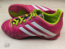 Футзалки Adidas Predator, розмір 33 (устілка 20,5 см) стан ВІДМІННИЙ