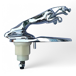 Хромований значок Jaguar. Емблема Ягуар. Значок на капот Ягуар. Приціл на капот Jaguar