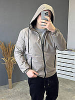 Чоловіча весняна куртка-вітровка бежева непромокальна плащівка на змійці, Осіння спортивна куртка бежевого кольору з капюшоном