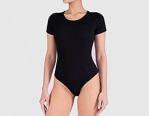 Однотонне жіноче боді від бренду Sammy Icon в чорному кольорі