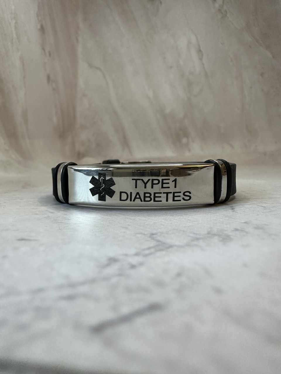 Силіконовий браслет на застібці TYPE 1 DIABETES сіра пластина чорний текст
