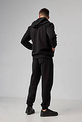 Чоловічий костюм із тринитки – комфорт і стиль на кожен день