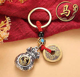 Брелок Кінь мішечок багатства з монетами та містичним вузлом для активації великих грошей