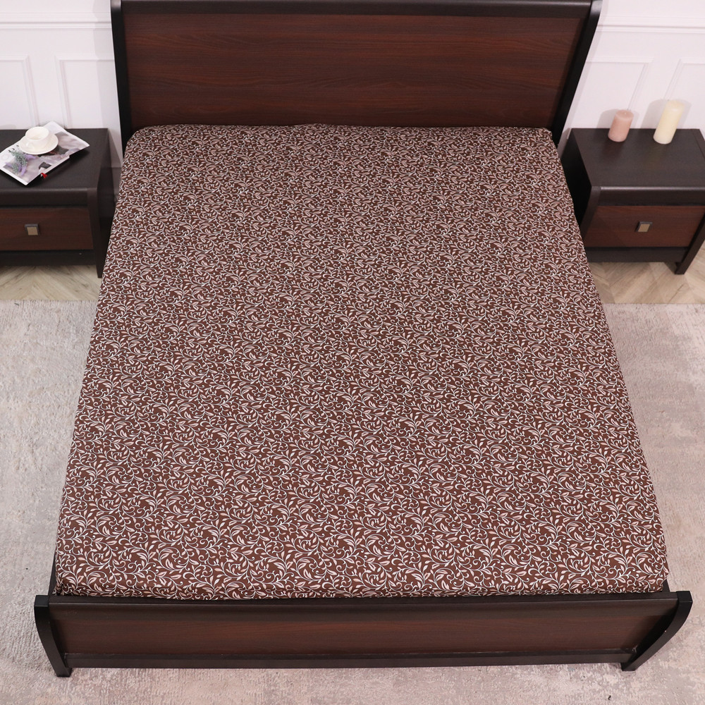 Захисне натяжне міцне простирадло гумка односпальне з бязі (90*200*25) бавовняне , коричневий вензель №663010brown