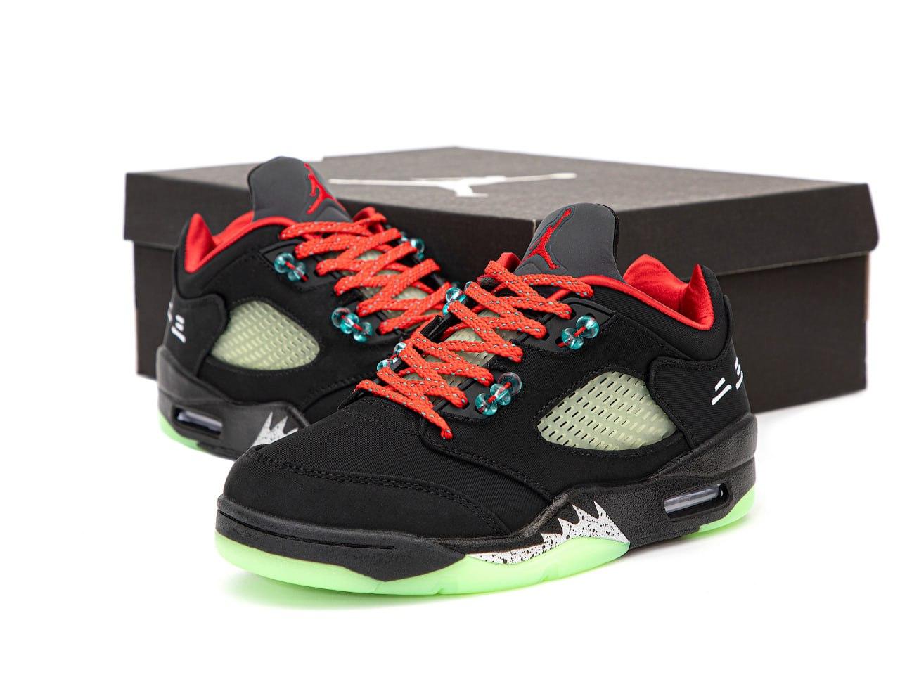 Чоловічі чорні кросівки Nike Air Jordan 5 Low