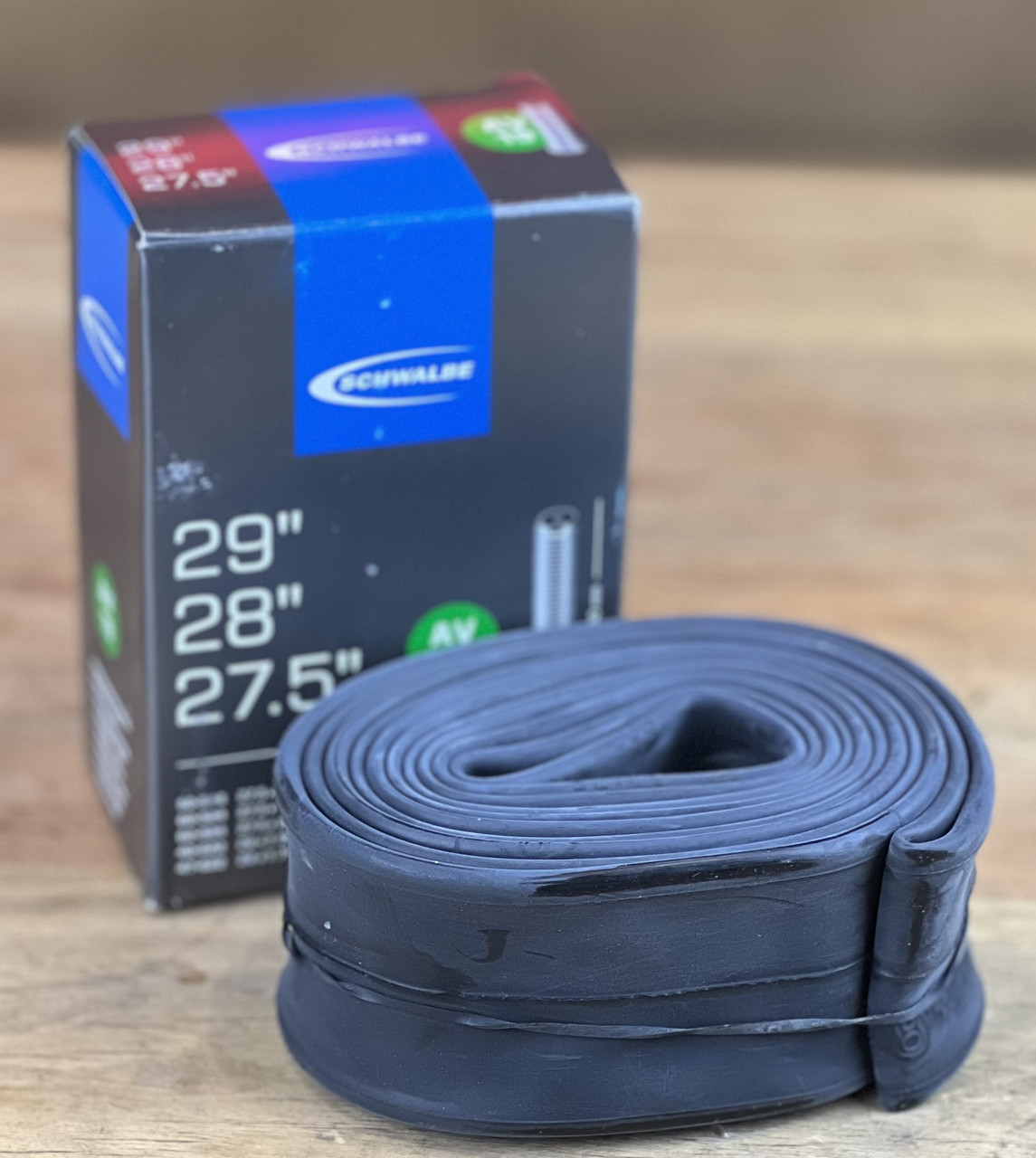 Камера на велосипед велокамера Schwalbe AV 19 Standart 29/28/27,5" (40/62-584/635) AV 40мм AGV, фото 1
