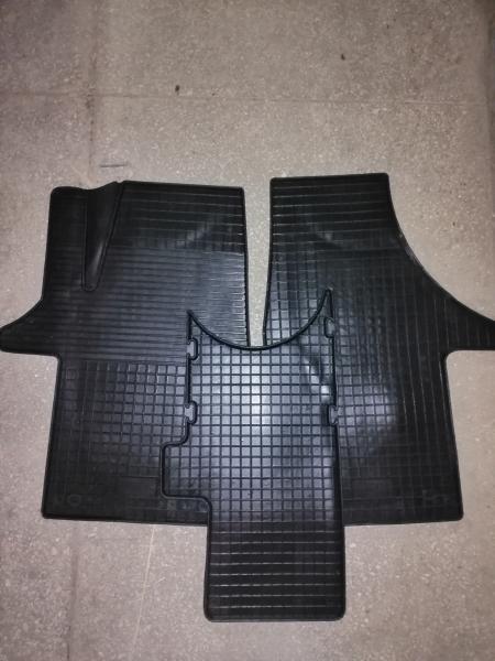 Автомобільні килимки в салон Volkswagen T5 з 2003 — 3 шт (1+1) "РТІ", фото 1