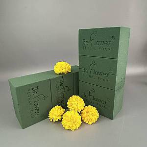 Флористична піна-оазис для квітів 7,5 х13х23 см