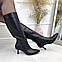 Чоботи жіночі шкіряні на маленькій шпильці. Колір чорний, фото 4