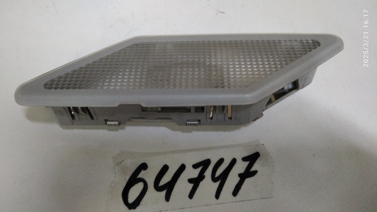 Задній правий плафон освітлення салону BMW E36 000064747